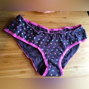 Vintage Victoria's Secret Low-rise Hiphugger panty with cute ruched butt
